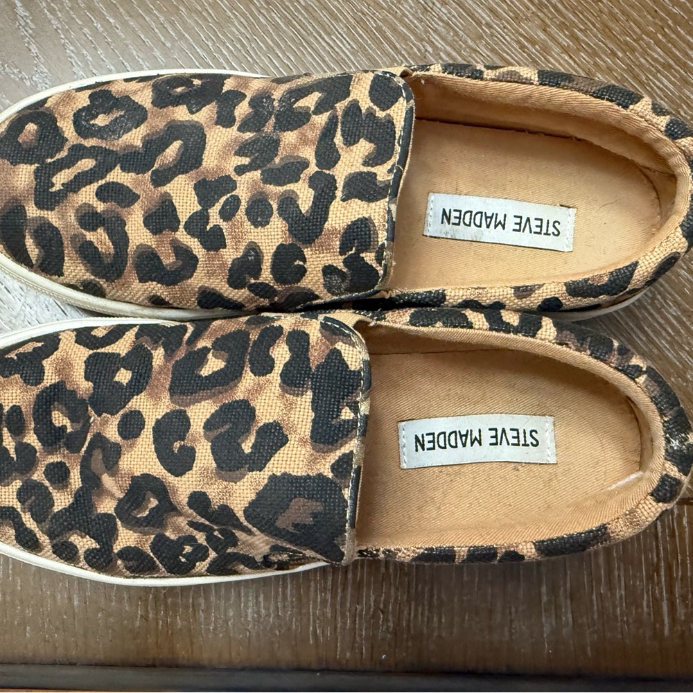Steve Madden Brown and Black Sneakers Slip-On Style